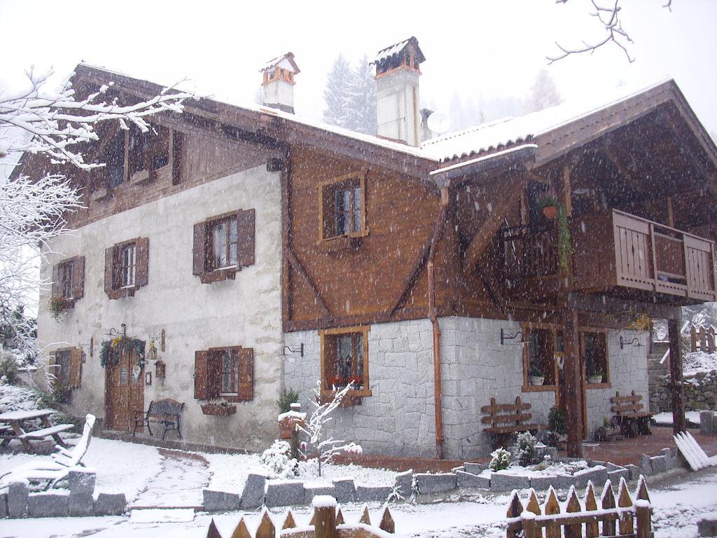 Maso Pin Bed & Breakfast Madonna di Campiglio Bagian luar foto