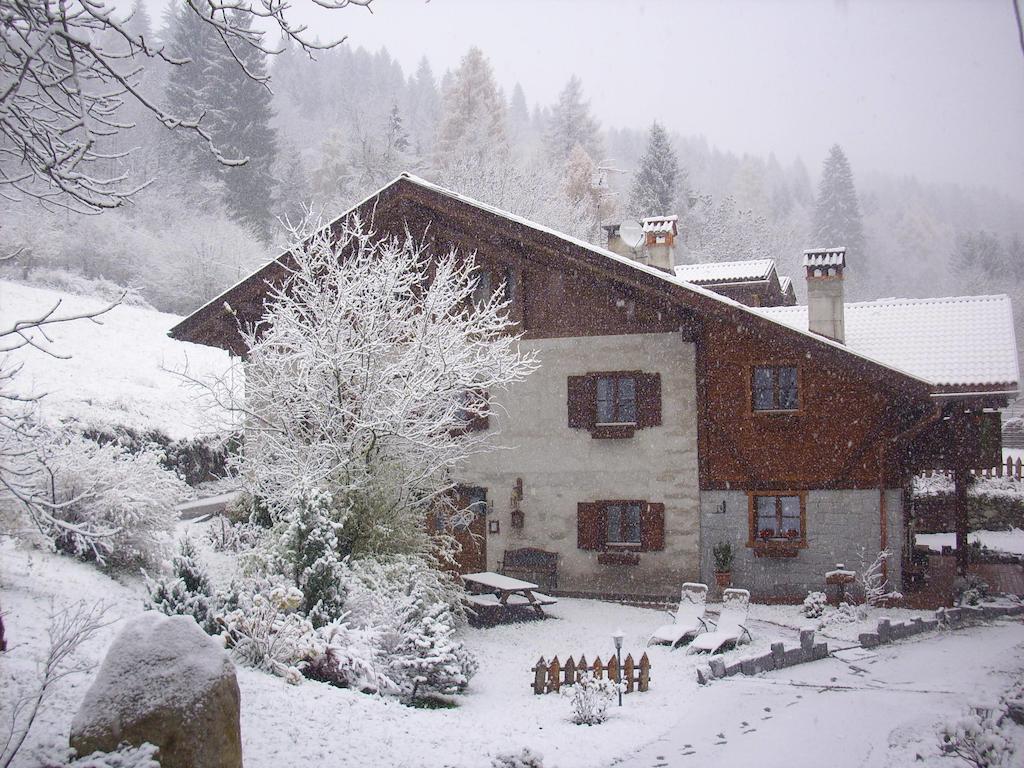 Maso Pin Bed & Breakfast Madonna di Campiglio Bagian luar foto
