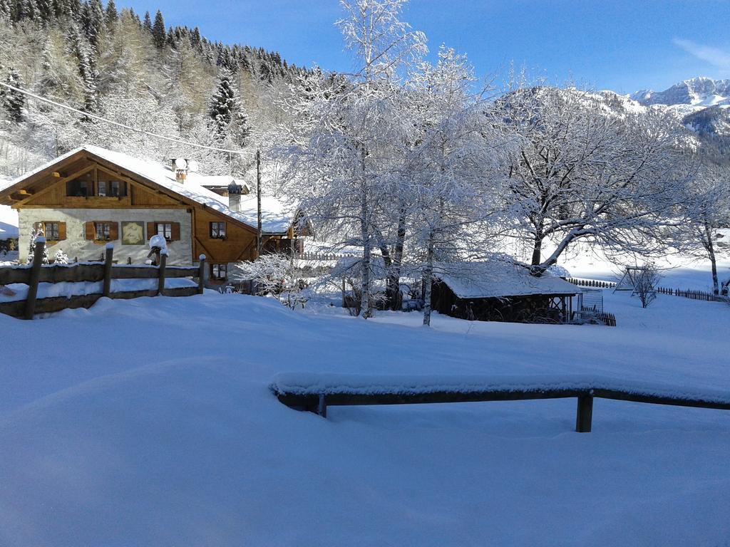 Maso Pin Bed & Breakfast Madonna di Campiglio Bagian luar foto