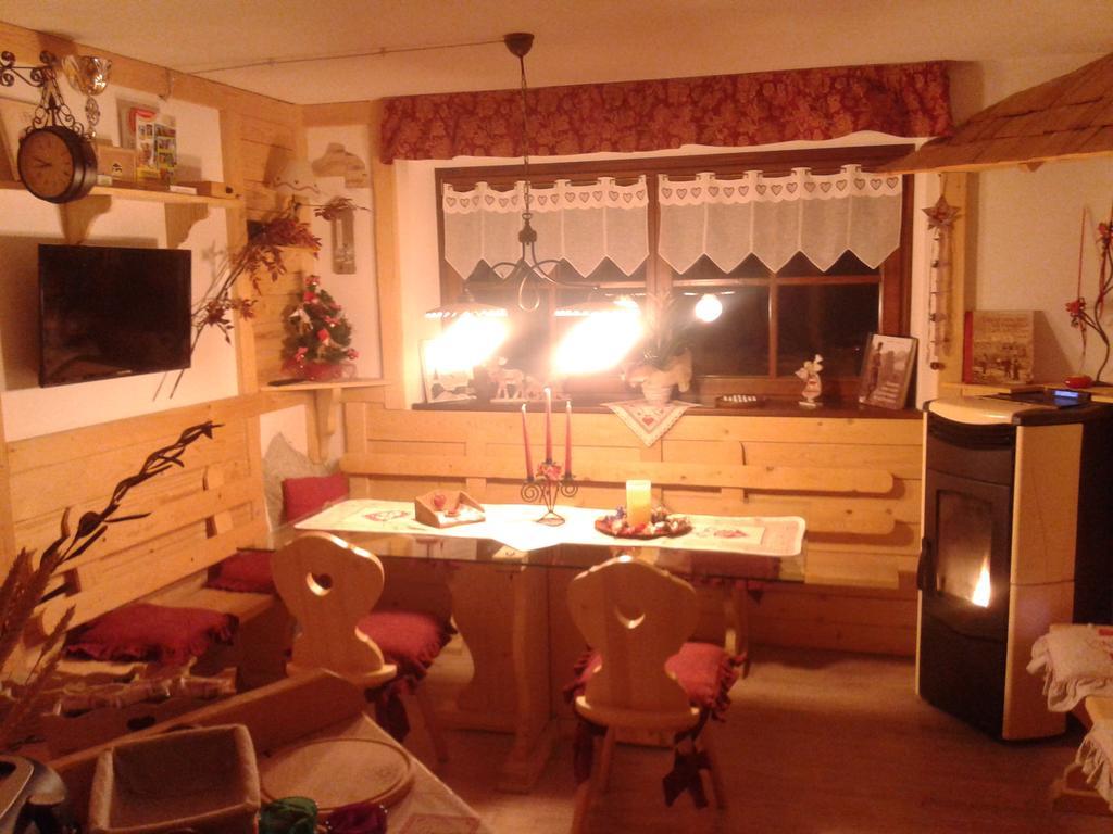 Maso Pin Bed & Breakfast Madonna di Campiglio Bagian luar foto