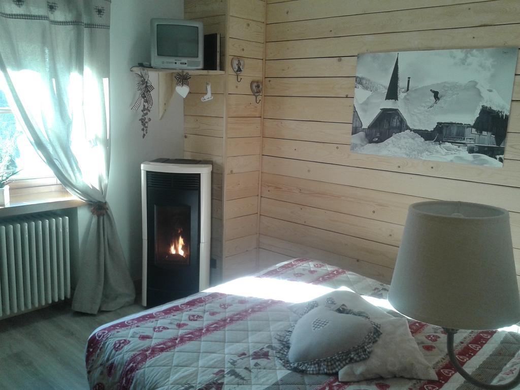 Maso Pin Bed & Breakfast Madonna di Campiglio Bagian luar foto