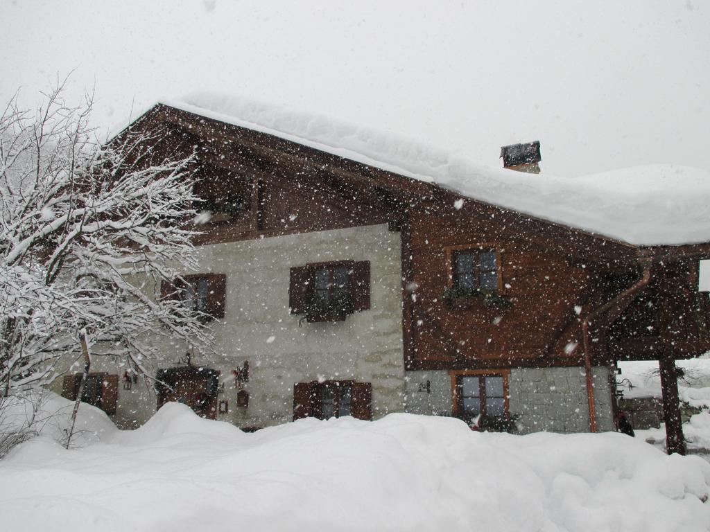 Maso Pin Bed & Breakfast Madonna di Campiglio Bagian luar foto