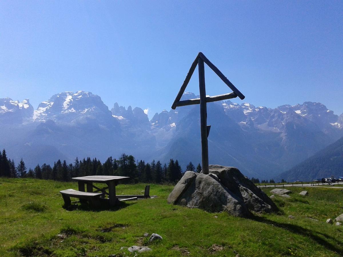 Maso Pin Bed & Breakfast Madonna di Campiglio Bagian luar foto